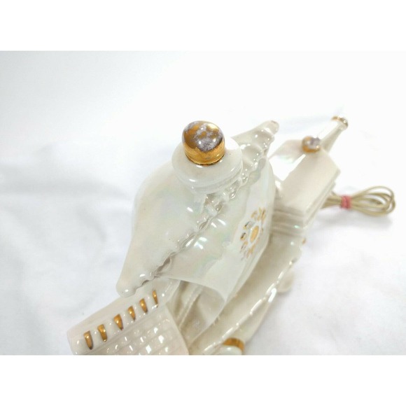 Underwriters Laboratories Inc. Lamp Pearl Ship - Picture 8 of 9